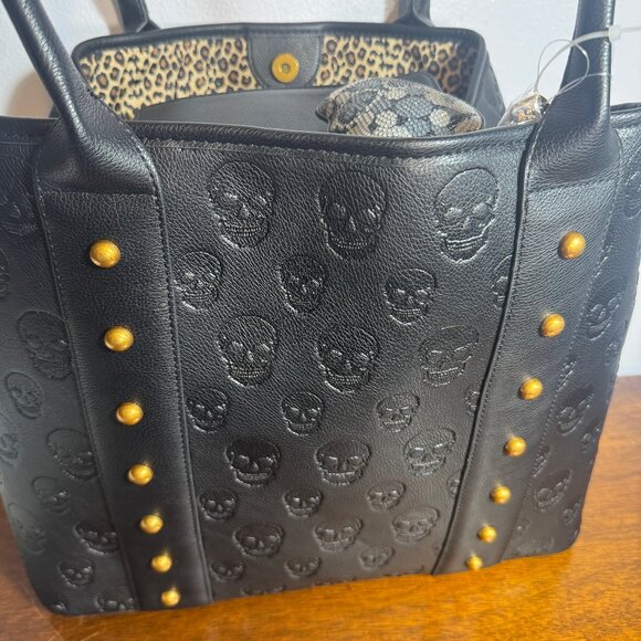 Betsey Johnson Black skull embossed with studs one side tote bag XOSTUDDY - Picture 3 of 9